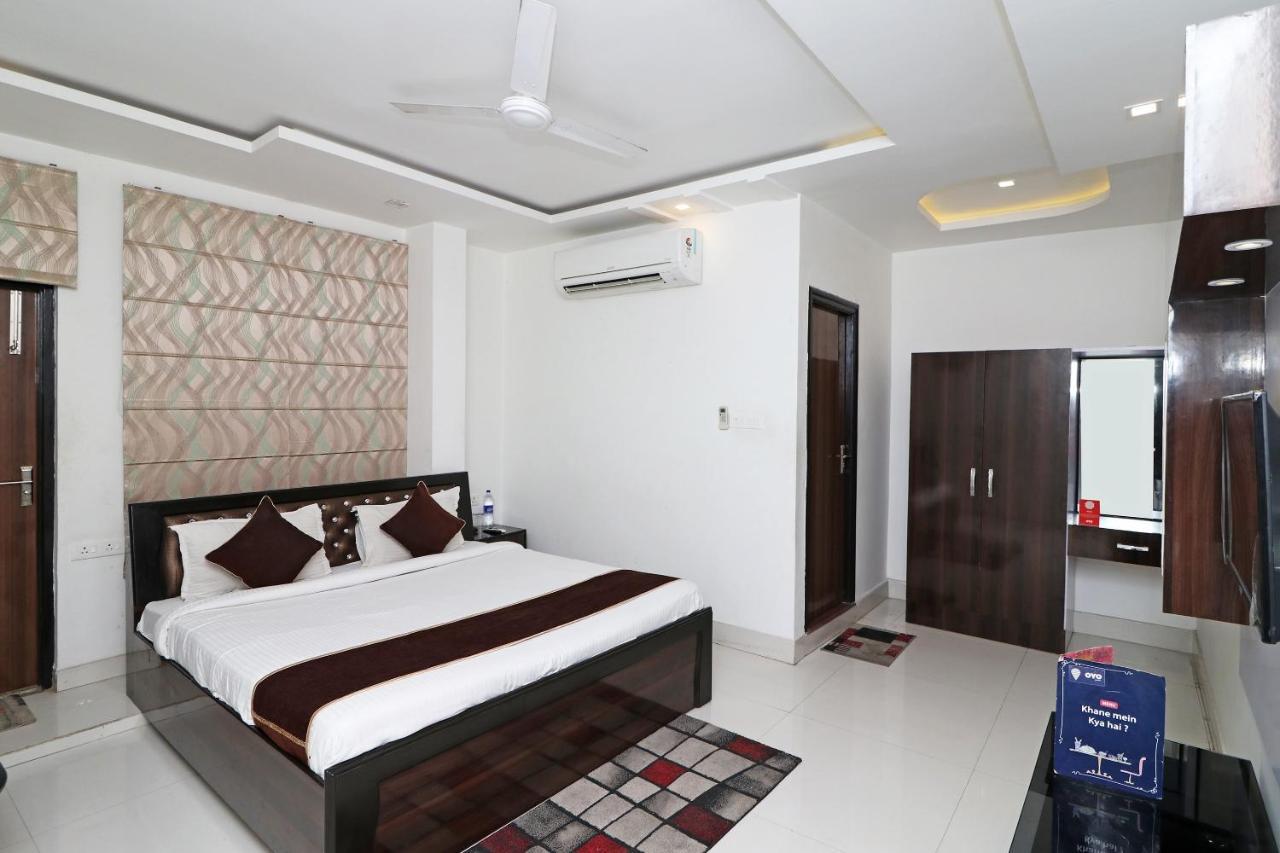 โอโย 8837 โฮเต็ล สุริยา แกแล็กซี Hotel กานปูร์ ภายนอก รูปภาพ